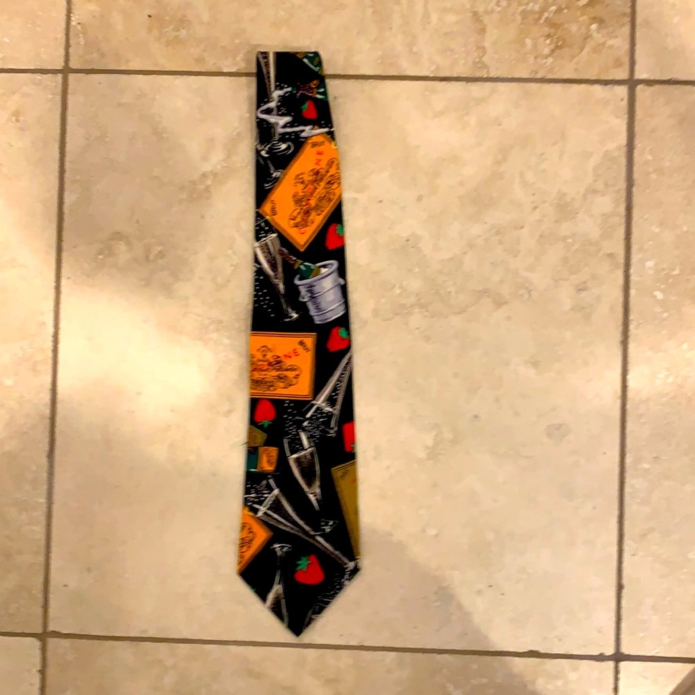 Nicole Miller 100% Silk Tie